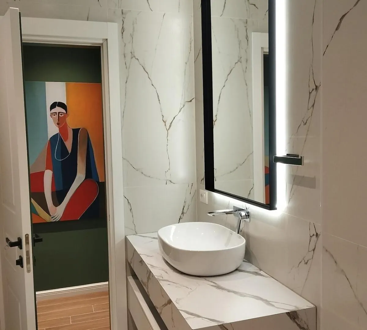 Taiwan Center Tirana Apartment